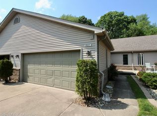 19270 Otto Ct, New Boston, MI 48164