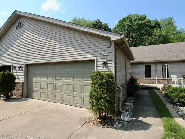 19270 Otto Ct, New Boston, MI 48164