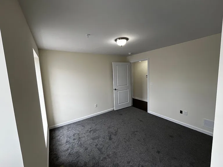 883 Broadway — Photo 30