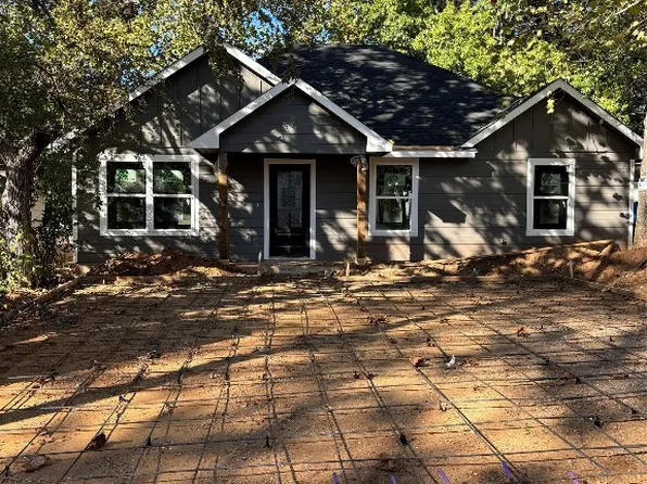 111 Buchanan St, Whitesboro, TX 76273