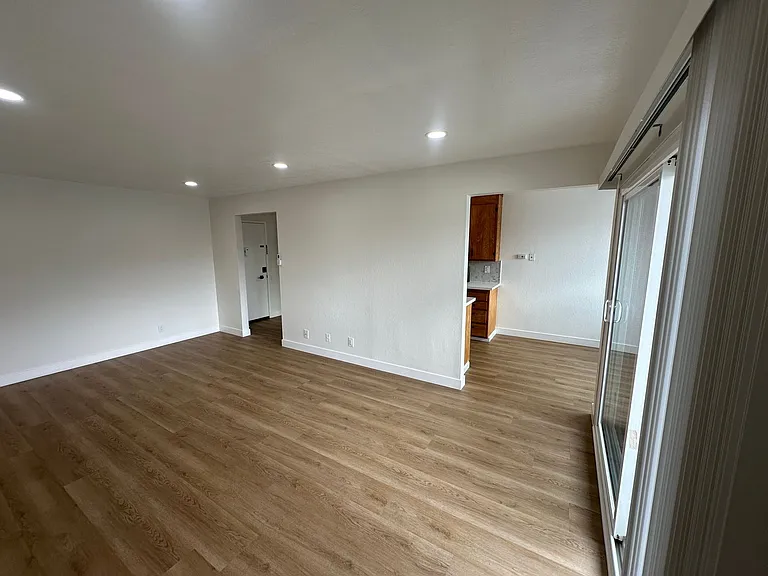 REGENT 140, LLC — Photo 8