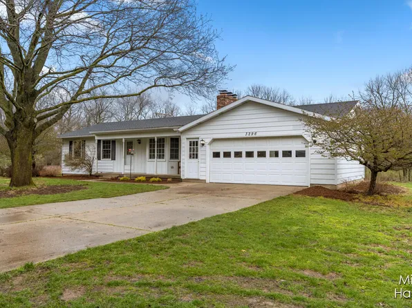 3296 Grand River Dr NE, Grand Rapids, MI 49525