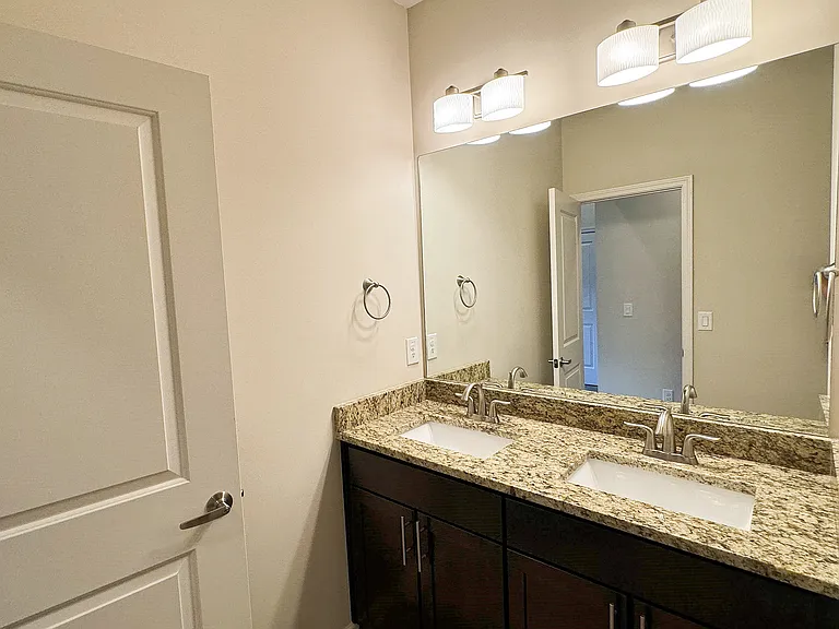 745 Fountainhead Ln NE #14 — Photo 29