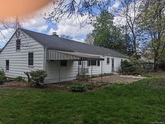 2nd image of 97 Wilmot Cir