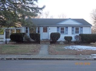 122 Green St, Rockland, MA 02370