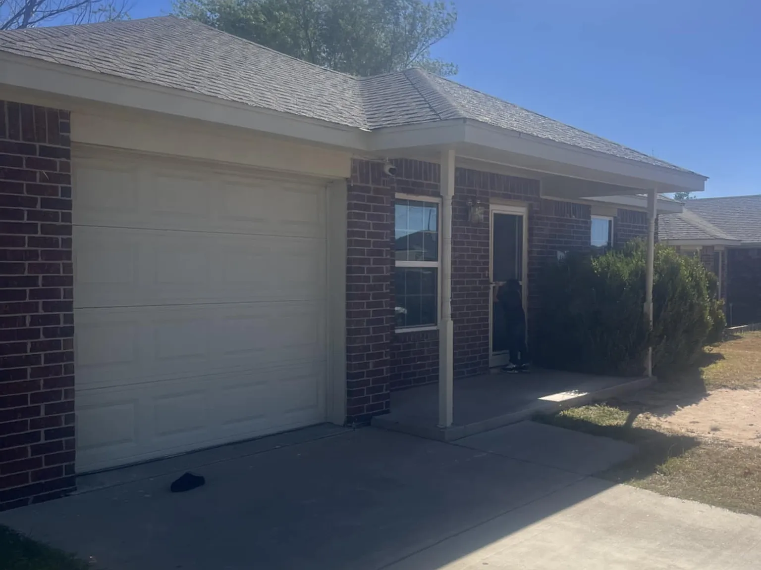 2 bed, 924 sqft, $1,350 — Photo 1