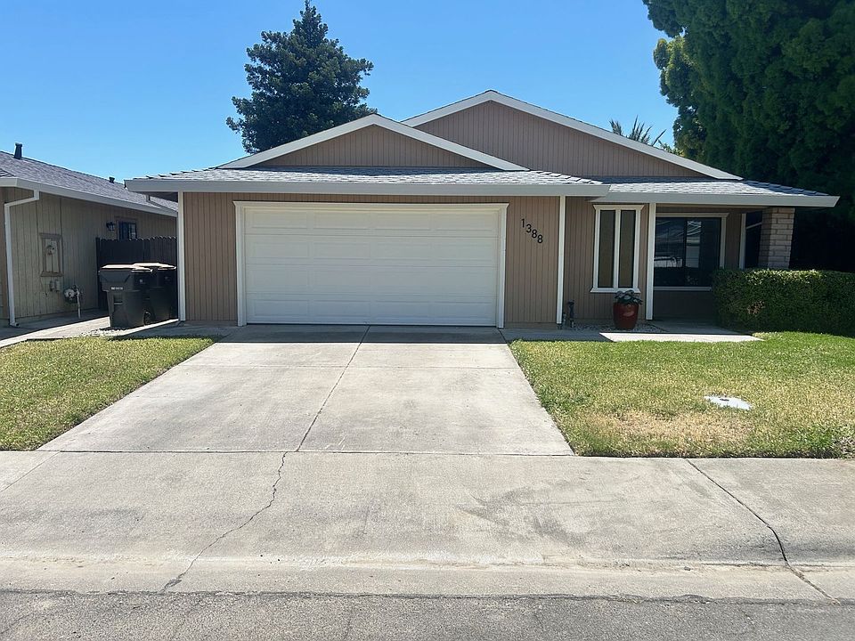 1st image of 1388 Colfax Pl