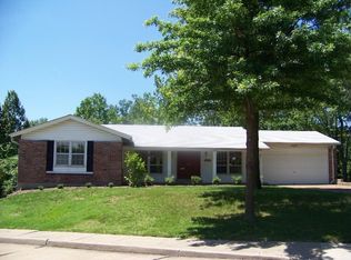 2229 Wilding Dr, Saint Louis, MO