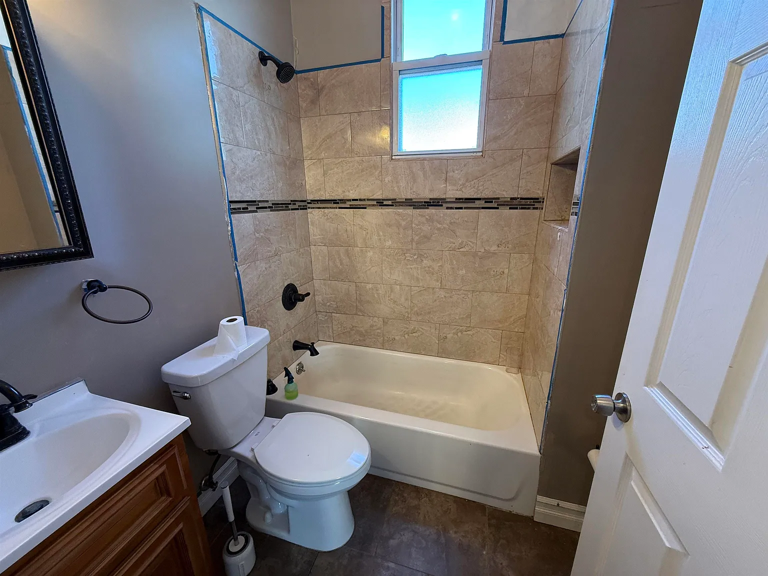 1 bed, 1.0 bath, 850 sqft, $2,200 — Photo 4