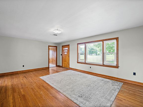 5th image of 3350 Kirkwood Rd