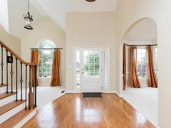 4th image of 1303 Baird Cir SW