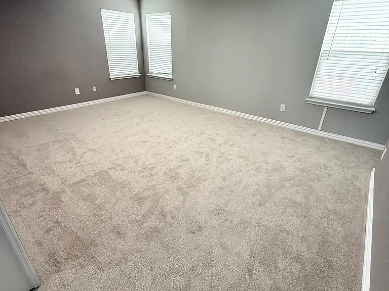 503 Angela Ln — Photo 12