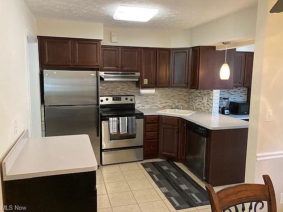 5th image of 4409 Starlight Dr