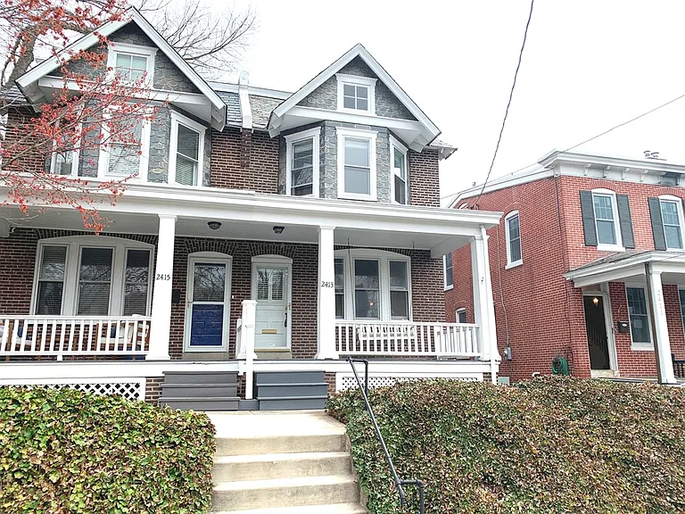 2413 W 16th St — Photo 24