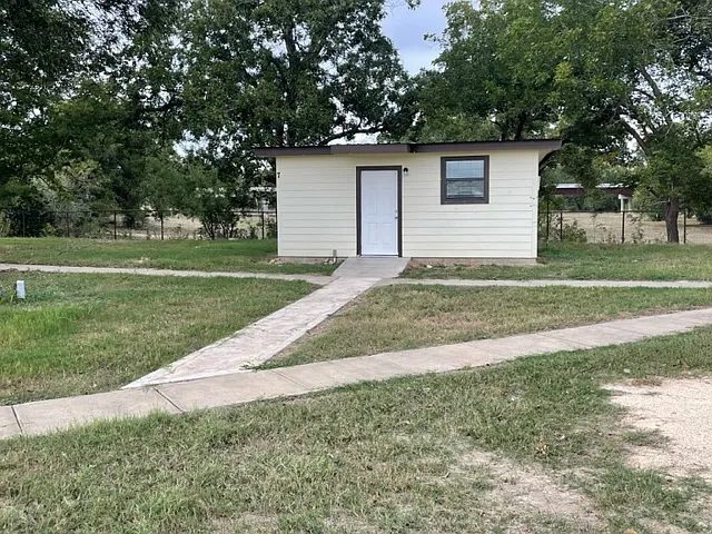 1 bed, 650 sqft, $1,150 — Photo 1
