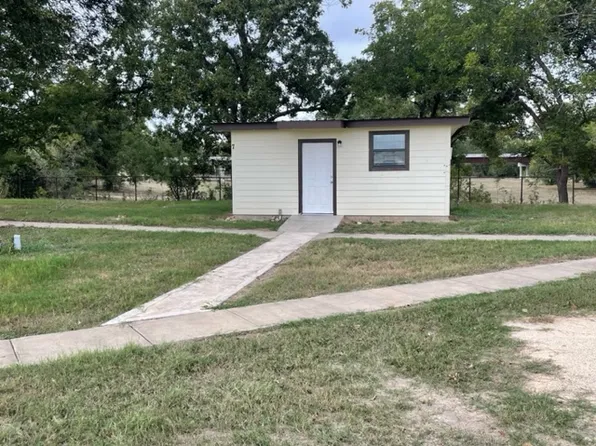 3343 County Road 108, Gonzales, TX
