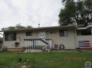 2117 SW 72nd St, Topeka, KS 66619