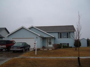5150 9th Ave N, Grand Forks, ND 58203