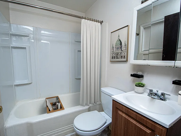 218 South Whitney Street — Photo 13