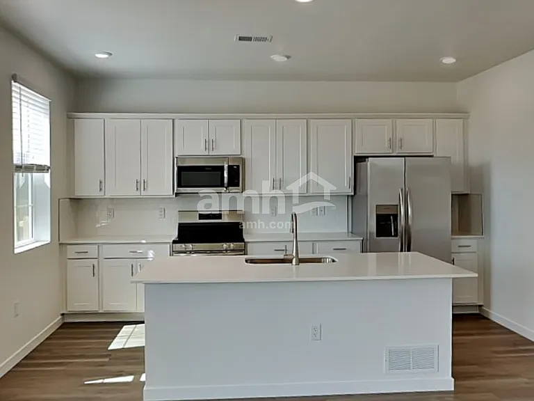 26112 E Calhoun Cir — Photo 4