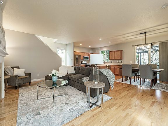 5th image of 5608 NE 44th St