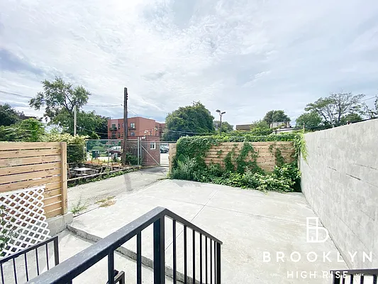 Rented by Brooklyn High Rise LLC | media 22