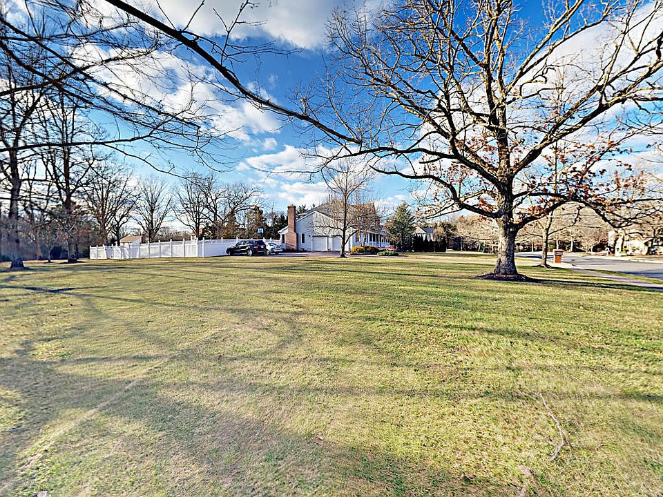 1st image of 1802 Hidden Pond Ln