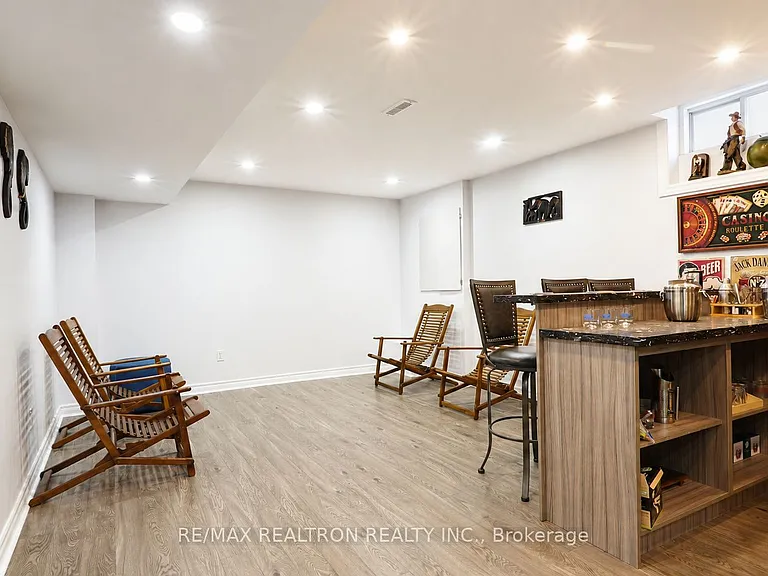 1157 Beneford Rd — Photo 7