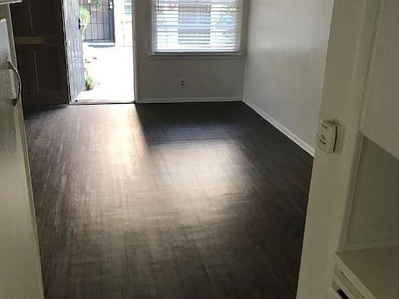 4th image of 815 Bennett Ave APT 6