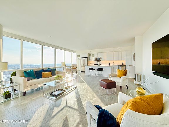 3rd image of 1 Broad St #Penthouse 31f