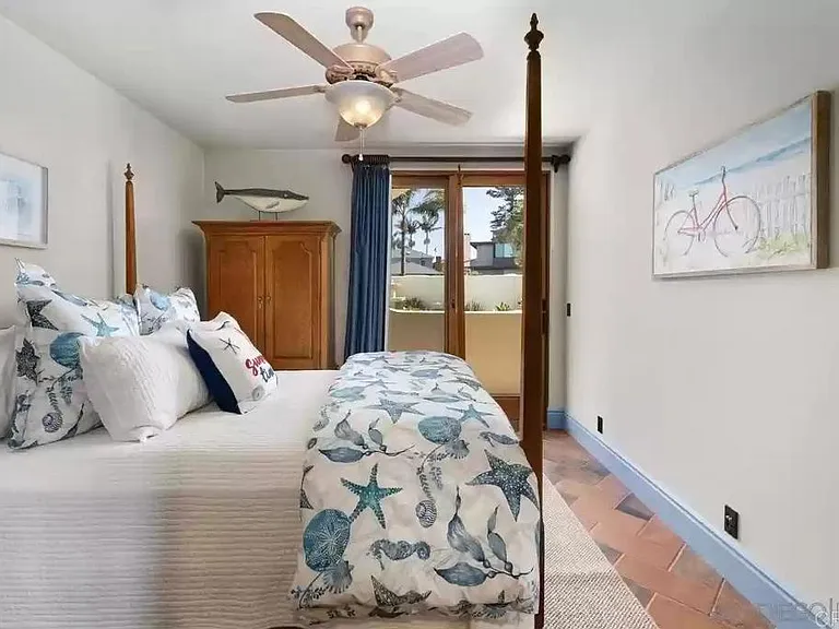 555 Ocean Blvd — Photo 6