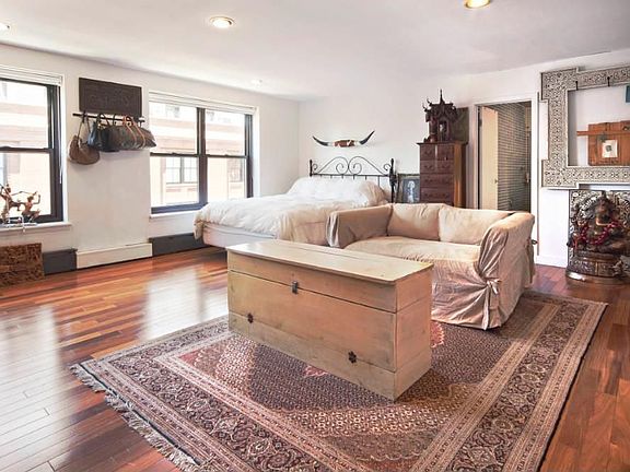4th image of 14 Prince St APT 6D