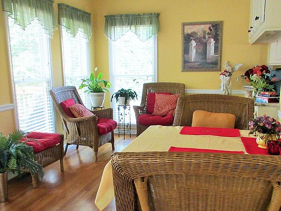 Breakfast Room