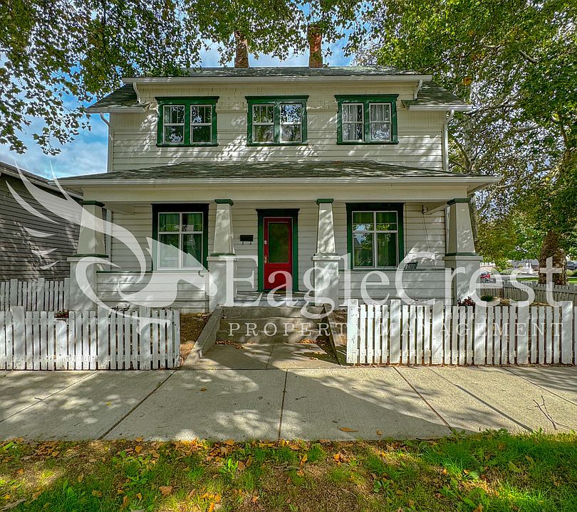 1st image of 215 S 4th Ave