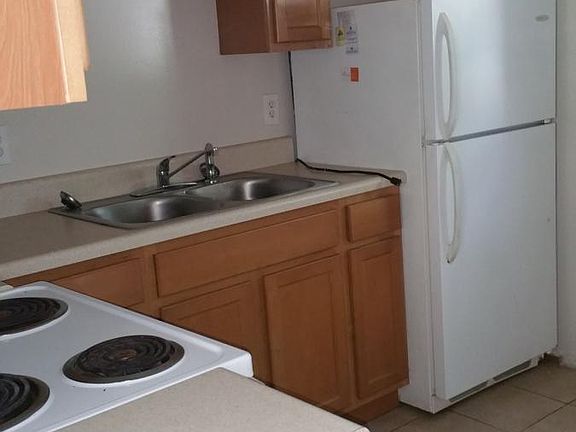 5th image of 1943 E Ocean View Ave APT 6