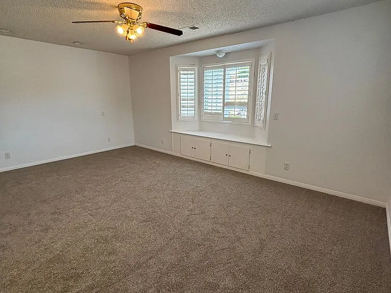4122 Aragon Dr — Photo 19