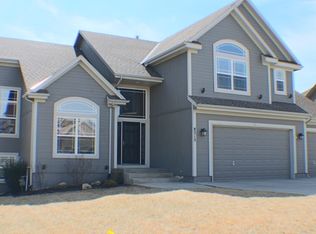 8515 NE 100th St, Kansas City, MO 64157