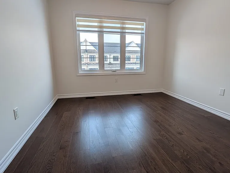 132 Laing Dr — Photo 18