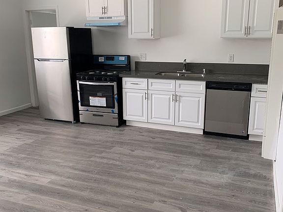 2nd image of 5360 Kester Ave APT 16