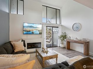 Sixty-01 Amd Condo, Redmond, WA 98052