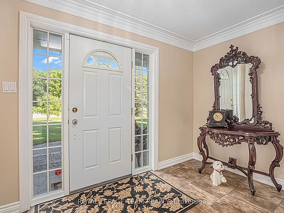 5th image of 105 Margaret Anne Dr