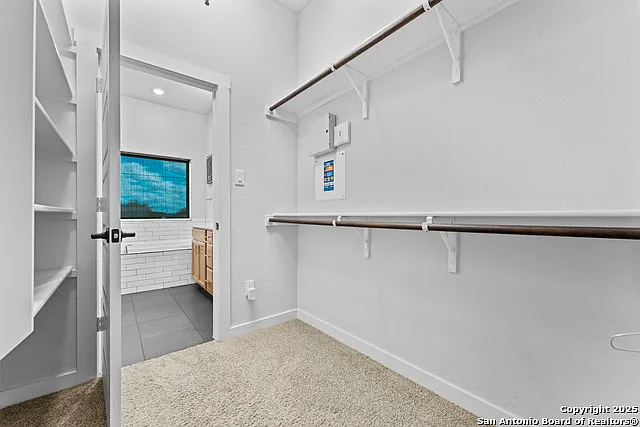 5843 Whitby Rd #6 — Photo 38