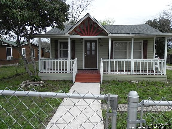 2nd image of 726 SW 37th St