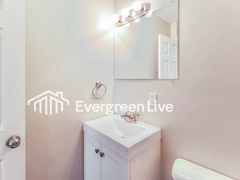 2436 Strawberry Ln — Photo 13