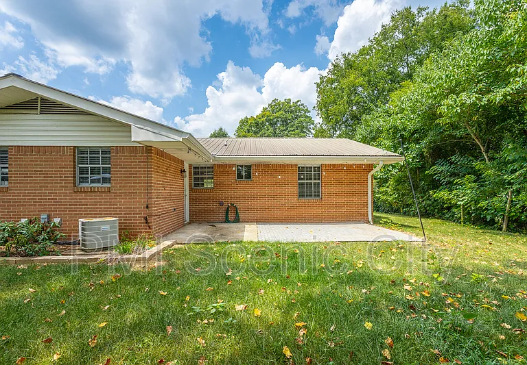2508 Woodfin Ave — Photo 27