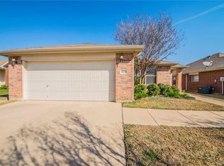 4869 Trail Hollow Dr, Fort Worth, TX 76244