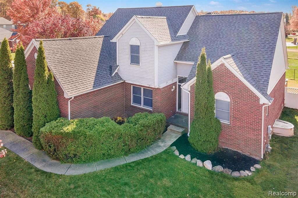 35182 Newport Dr, New Baltimore, MI 48047 MLS 20230049870 Zillow