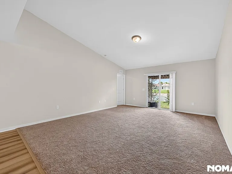 18266 Minorea Ln — Photo 15