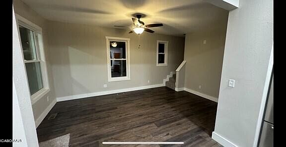 3rd image of 1111 Oak St