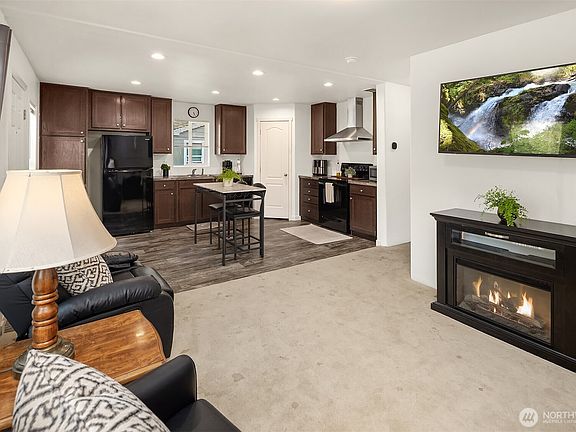 4th image of 23418 Pearce Way